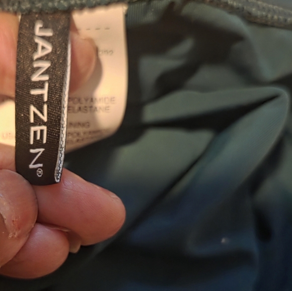 Bathing suit - Picture 4 of 4